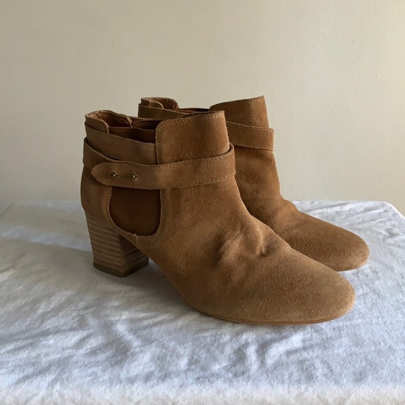 ASOS Suede Almond Toe Ankle Boots - Picture 3 of 8